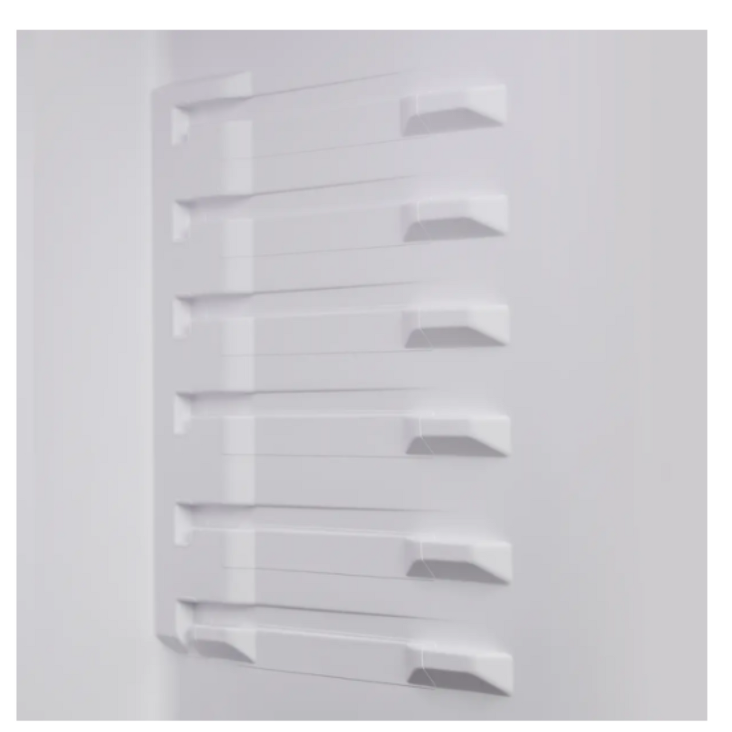 Midea - 30 Inch 18 cu. ft Top Mount Refrigerator in White - MRT18D3BWW