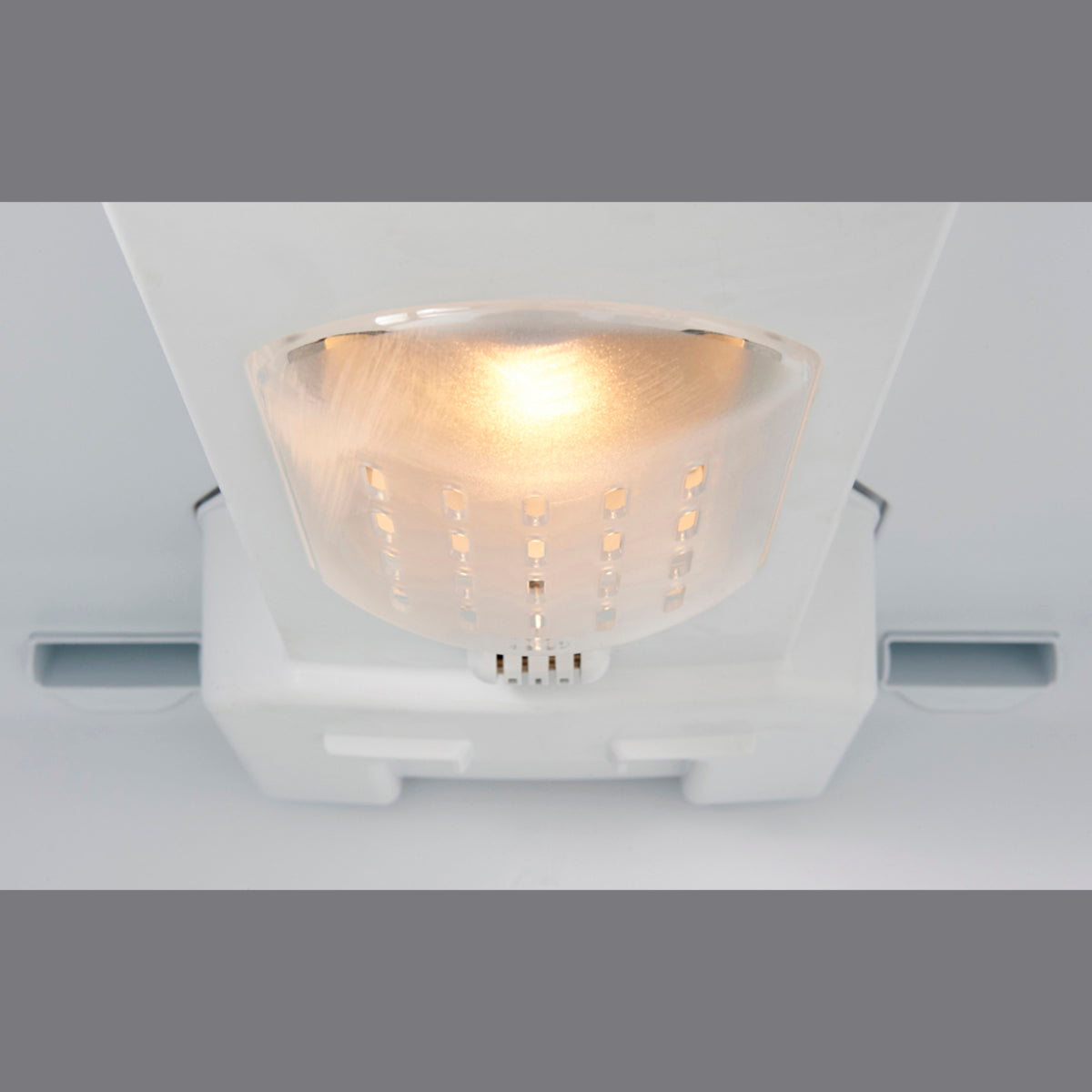 Moffat - 30 Inch 18 cu. ft Top Mount Refrigerator in Stainless - MTE18HSKRSS