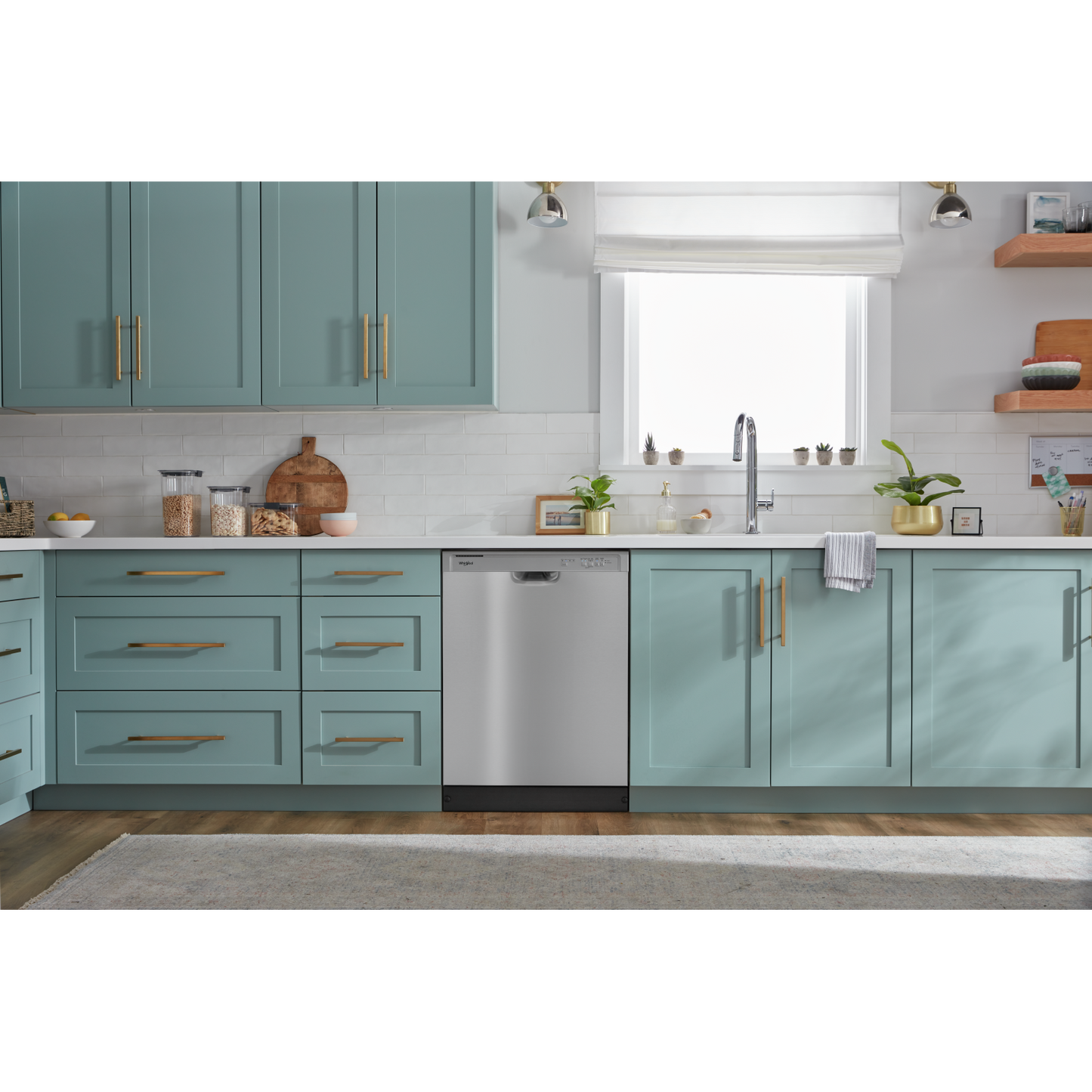 Whirlpool - 57 dBA Built In Dishwasher in Stainless - WDF341PAPM