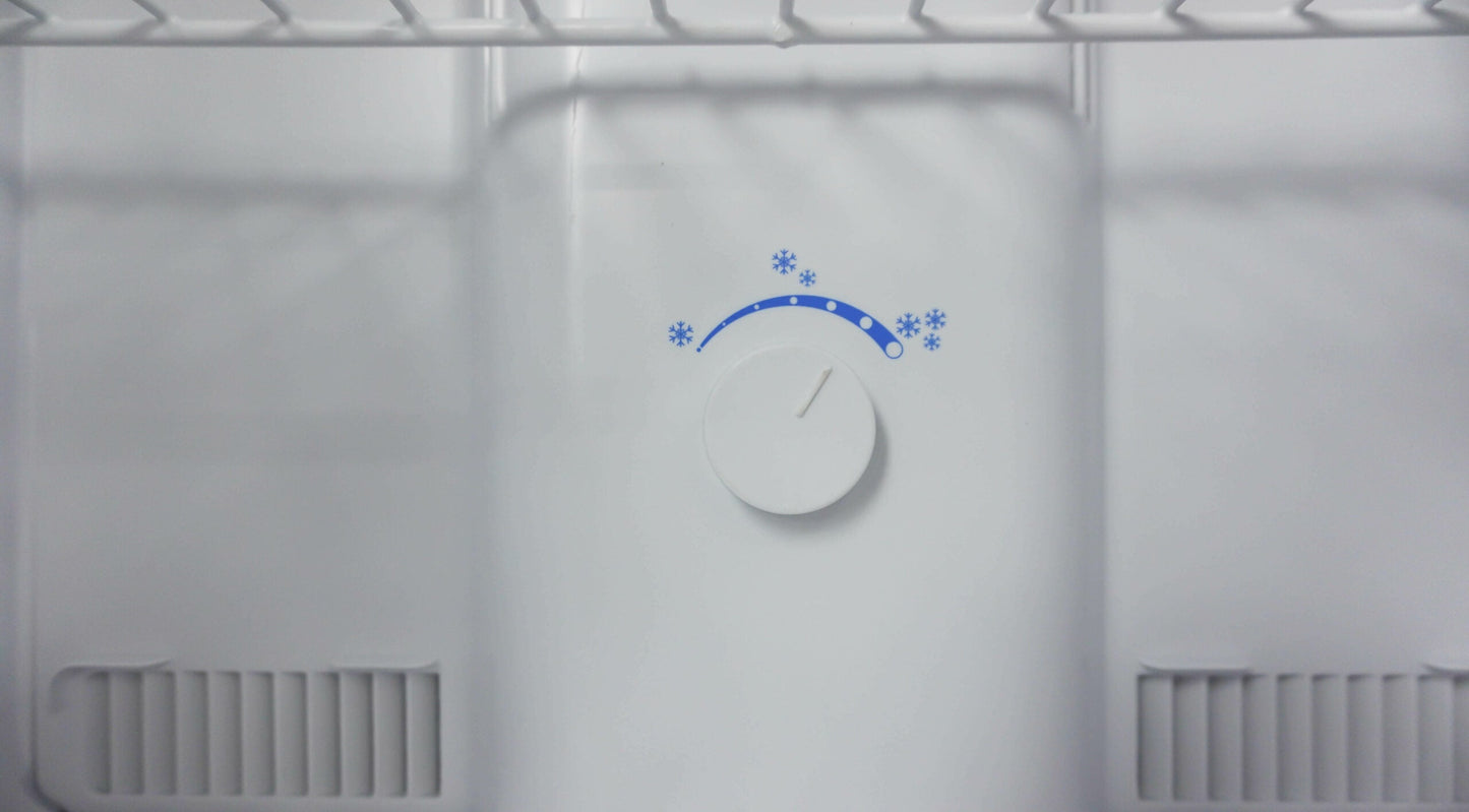 Danby - 24 Inch 11.6 cu. ft Top Mount Refrigerator in White - DFF116B2WDBL