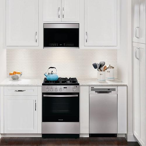 Frigidaire - 52 dBA Built In Dishwasher in Stainless - FFBD1831US