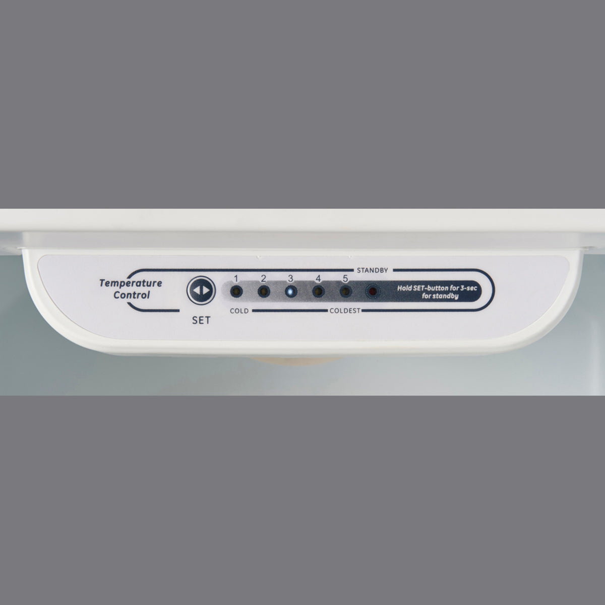 Moffat - 30 Inch 18 cu. ft Top Mount Refrigerator in White - MTE18HTKRWW